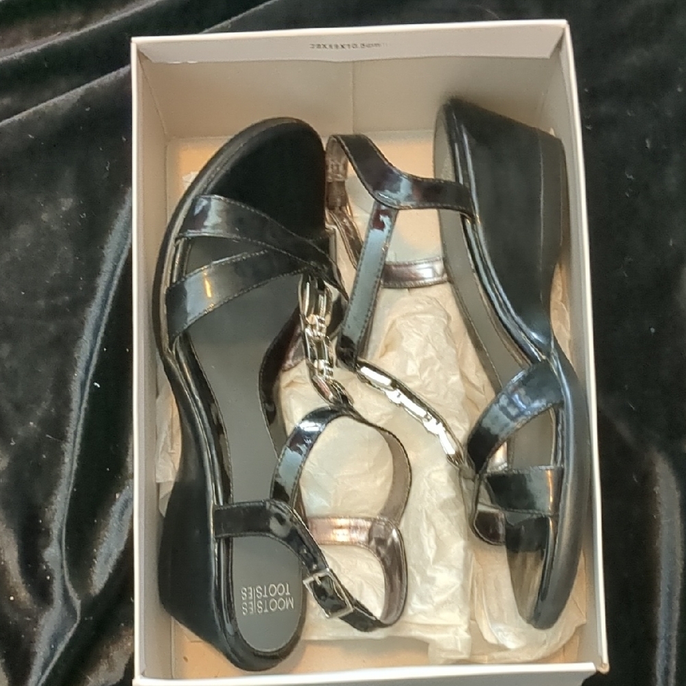 Mootsies Tootsies Black Strappy Sandals